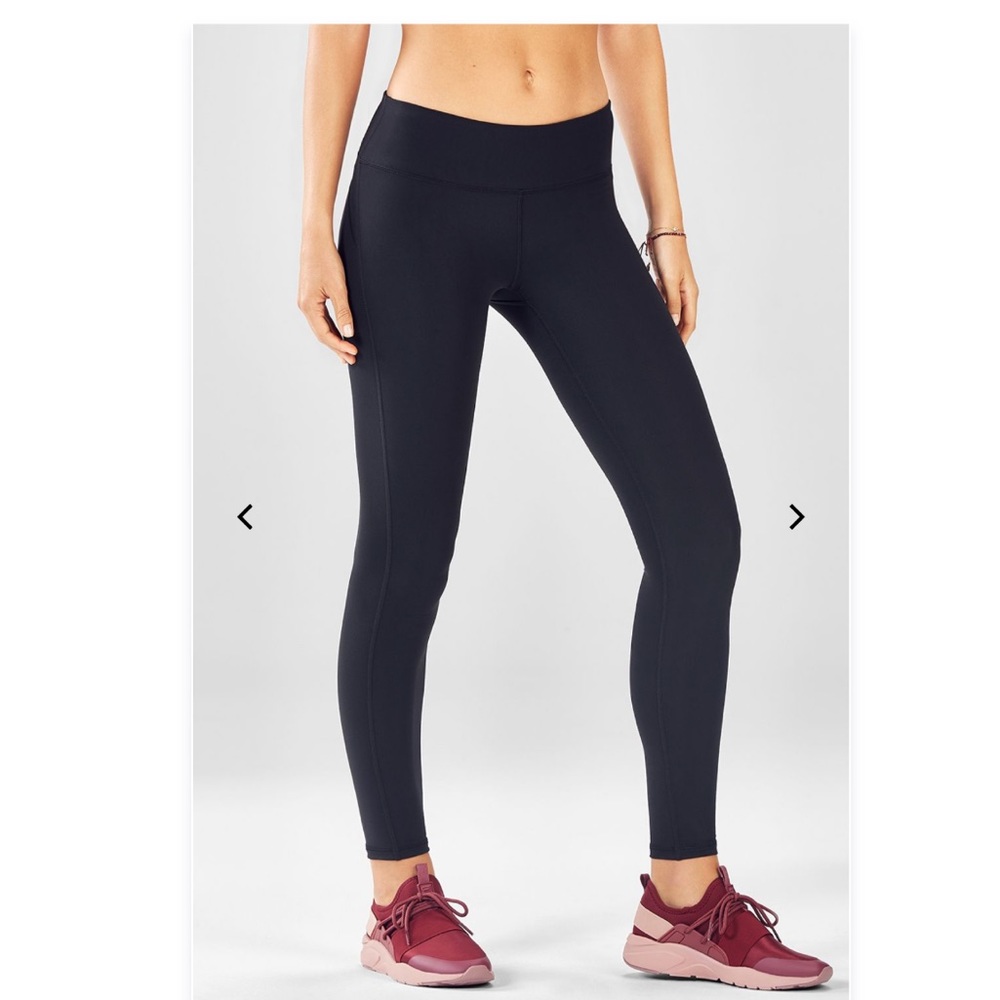 Black fabletics salar powerform leggings